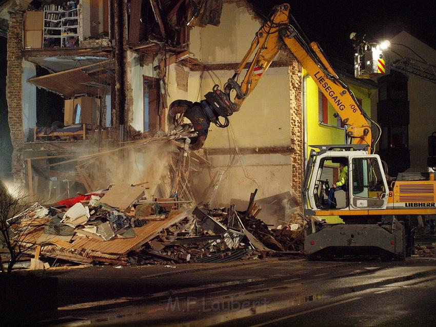 Hausexplosion Bruehl bei Koeln Pingsdorferstr P314.JPG